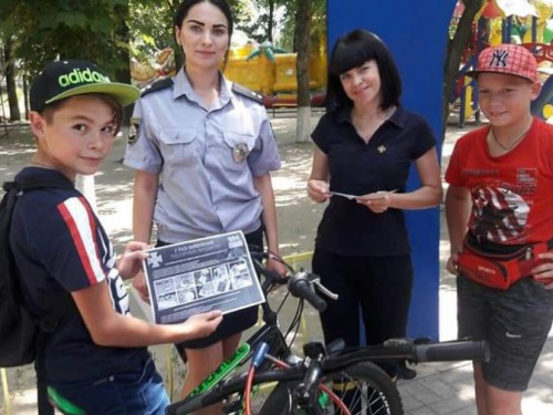 На Днепропетровщине полиция просит рассказать детям о последствиях игр с боеприпасами (фото)