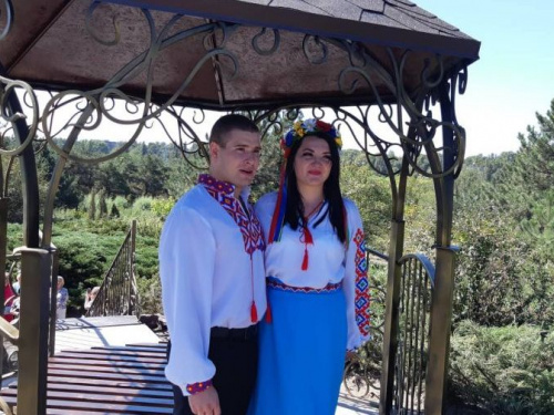 Где провели свое первое свидание молодожены из Кривого Рога, вступившие в брак в ботаническом саду (ФОТО)