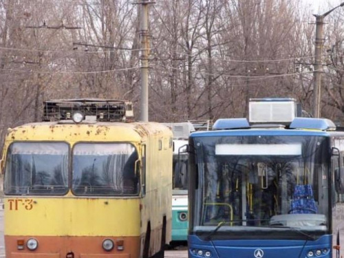 В Кривом Роге мужчину, бросавшегося с ножом на людей, задержала полиция