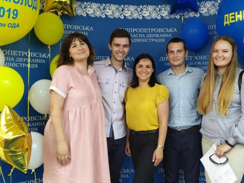 Криворожский StubHub  ко Дню молодежи поощрили премией в 10 тысяч гривен (фото)