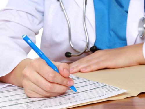 Медичний працівник, фото з відкритих джерел 