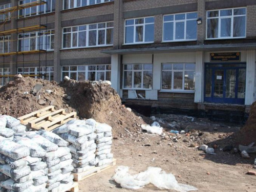 В Кривом Роге ремонтируют несколько больниц