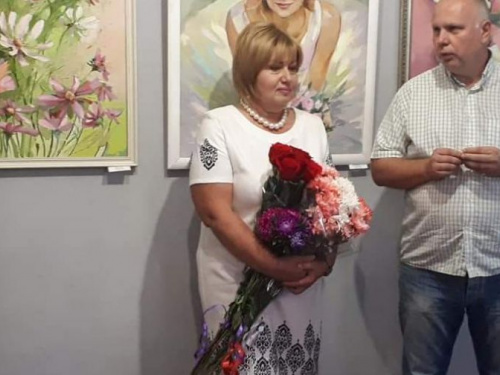 В выставочном зале открылась выставка криворожской художницы (фото)