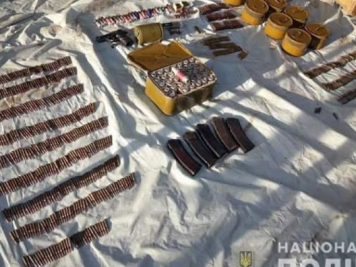 900 патронов и пистолеты: в Кривом Роге задержан торговец оружием (ФОТО)