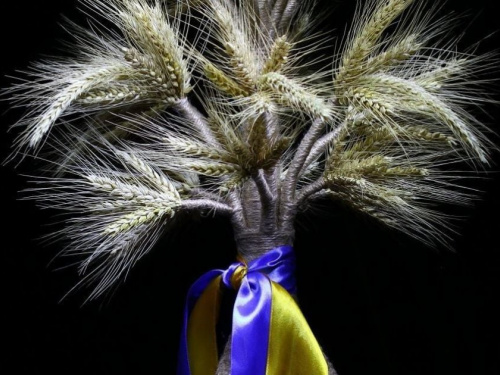 Соломʼяний Дідух - символ Різдва - фото з відкритих джерел