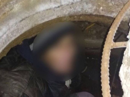 Ночью в Кривом Роге патрульные задержали злоумышленников на месте преступления (фото)