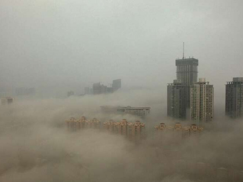 У Дніпрі та області зафіксовано високий рівень забруднення повітря, фото з відкритих джерел