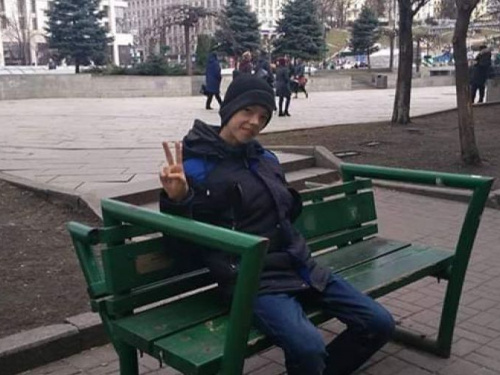 Минутка доброты: криворожан просят помочь 14-летнему Александру побороть болезнь (фото, документы)