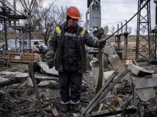 Наслідки обстрілів, фото з відкритих джерел 