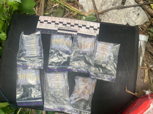 У Кривому Розі під час затримання наркоторговець напав на правоохоронця – деталі