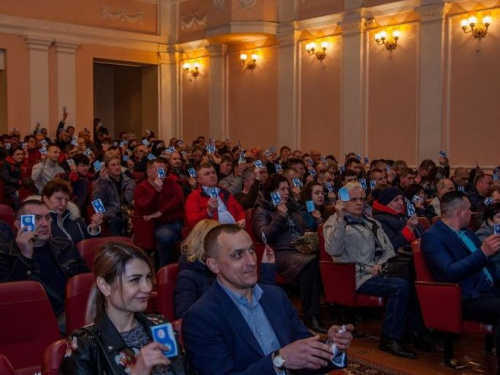 На одном из предприятий Кривого Рога подвели итоги работы и заключили договор с коллективом (фото)