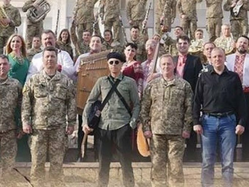 Проект «Браття Українці» добрался до Кривого Рога: узнай, кто приехал и где будет концерт