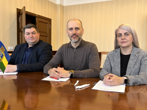 Всебічна підтримка громад продовжується: Метінвест та Глеюватська ТГ на Криворіжжі підписали меморандум про співпрацю на 2026 рік   