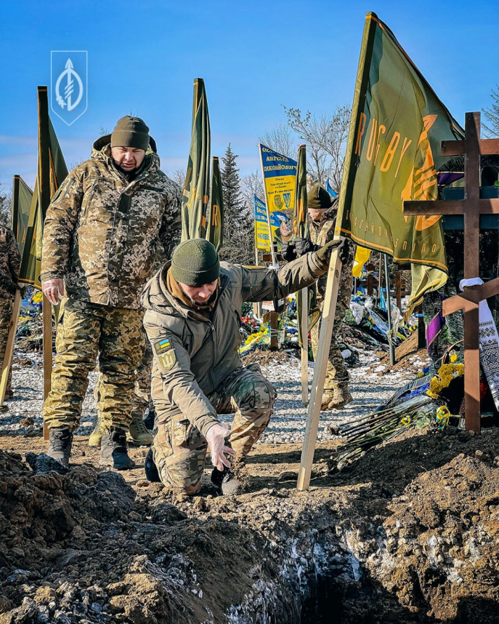 Вічна пам’ять Герою: у Кривому Розі попрощалися з Олегом Демченком на псевдо «Шторм»