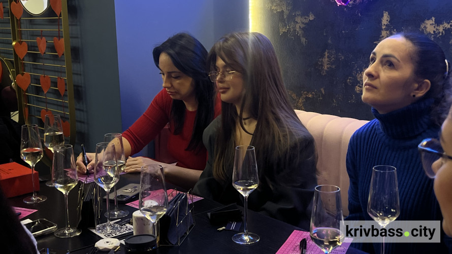 "Зламуємо коди стосунків": як пройшов тренінг LOVE-HACK для криворіжців