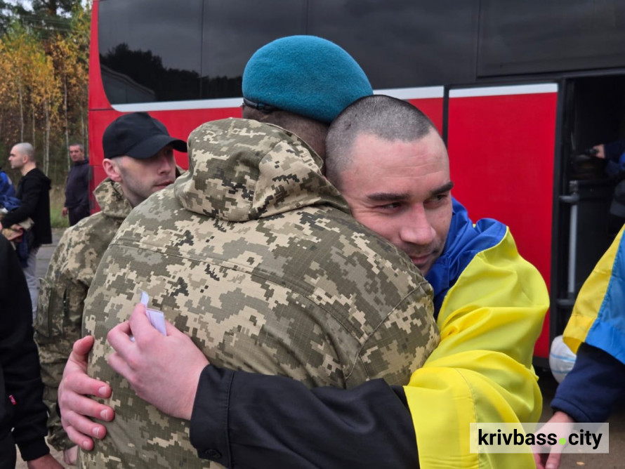 Троє криворіжців повернулися з полону: Україна звільнила 270 людей, серед них — захисники Маріуполя