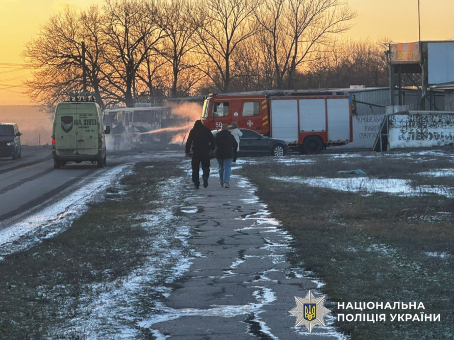 Свідомий удар по цивільним: на Дніпропетровщині армія рф атакувала автобус з шахтарями