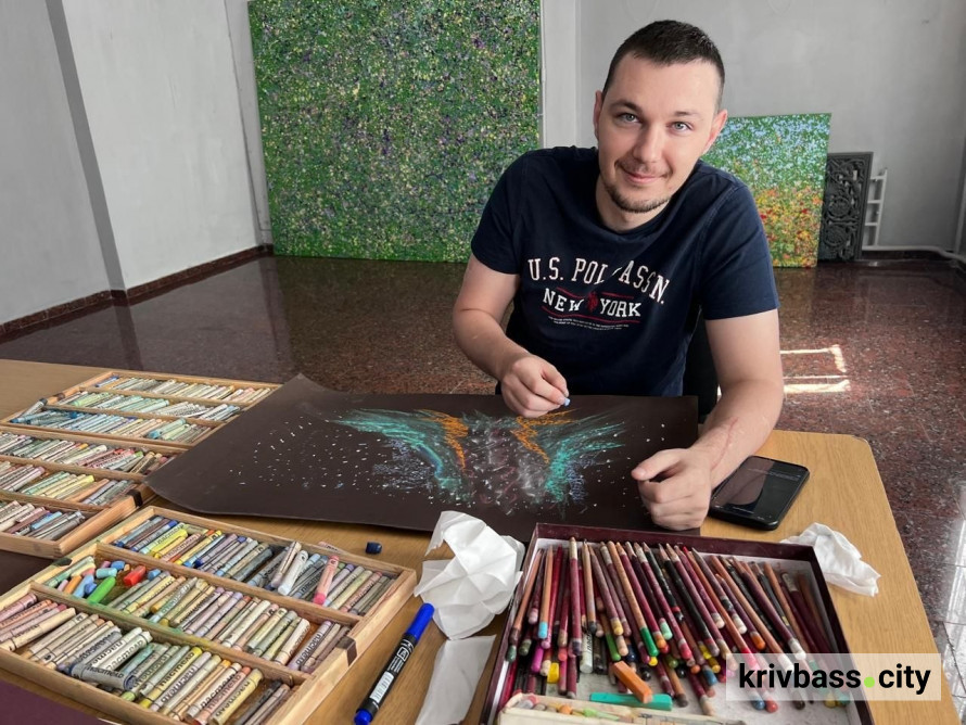 Виставка "Горизонт": у Кривому Розі ветерани і амбасадори спільноти "Титани UA" показали свої картини