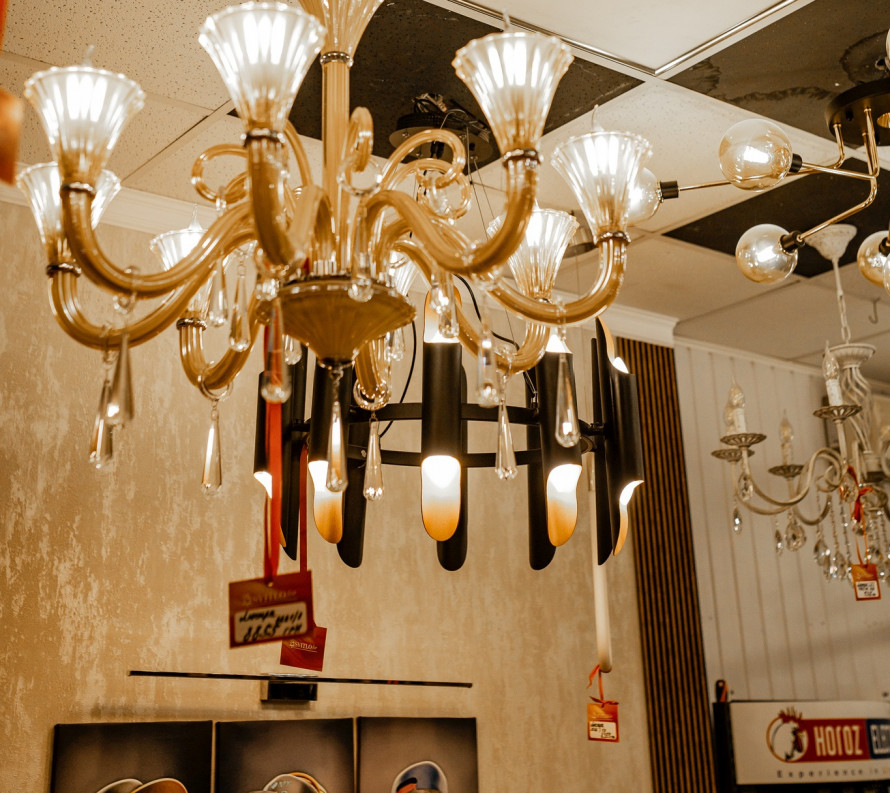 "Мріяв дати місту щось нове": підприємець з Кривого Рогу відкрив сучасний шоурум