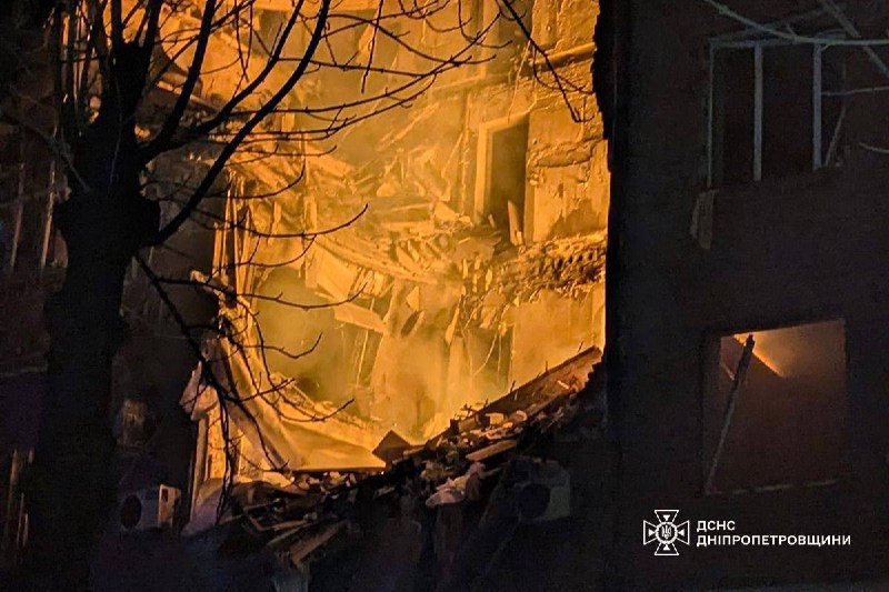 Росія вдарила "Іскандерами" по житлових будинках Кривого Рогу: є загиблі та поранені