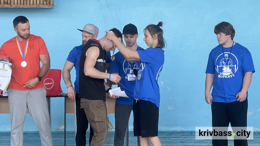 "Сильна молодь — здорова нація": у Кривому Розі провели весняну атестацію з воркауту