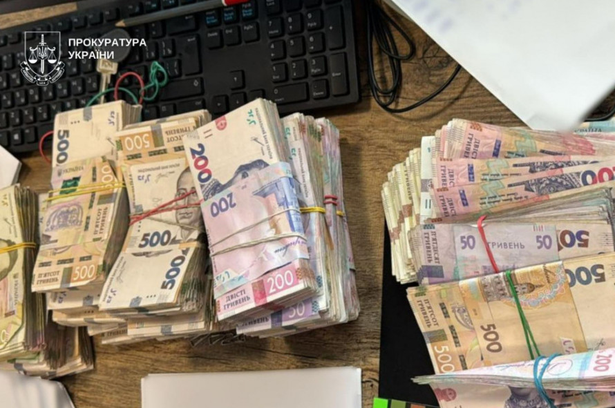 Чиновників Дніпропетровщини судитимуть за розтрату 14 млн грн на утеплення шкіл: що відомо