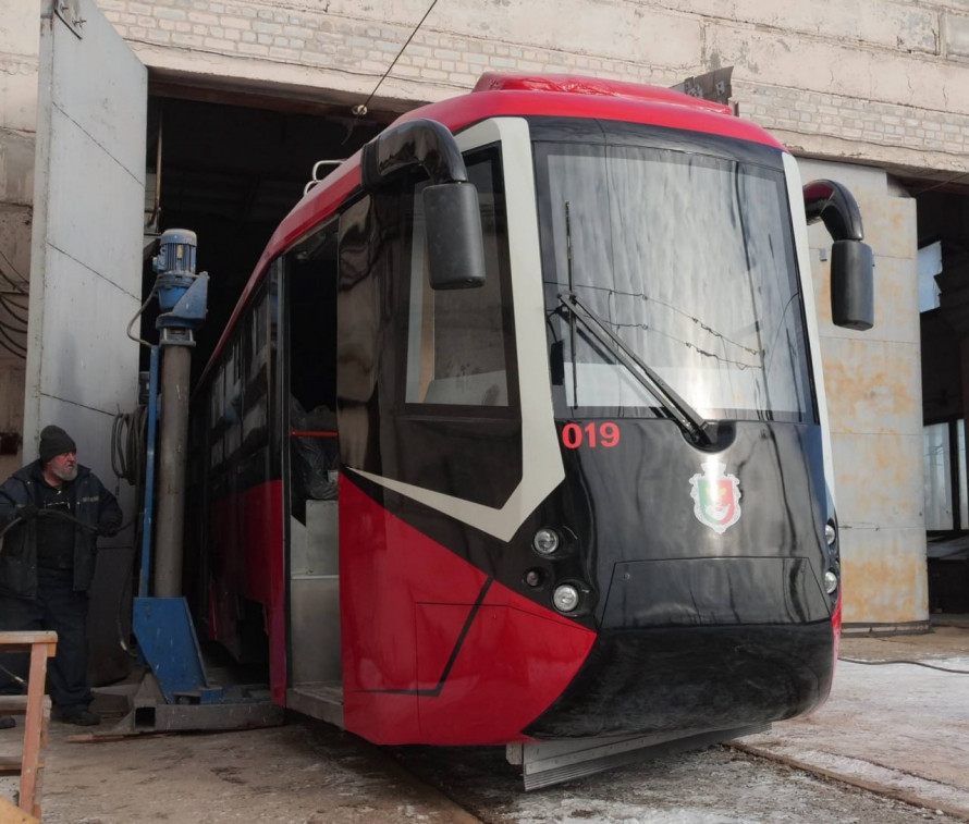 У Кривому Розі завершують капремонт чергового трамвая та планують модернізацію ще 7 машин