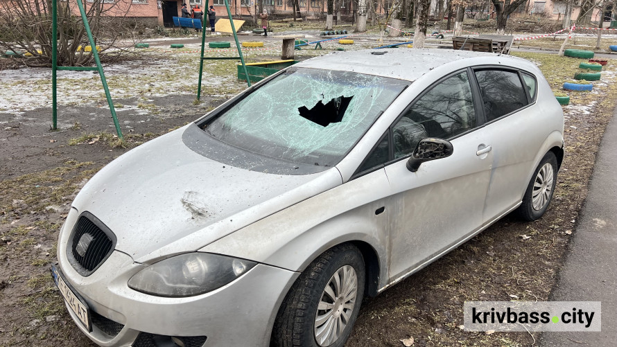 Без даху над головою залишилися криворіжці: у місті ліквідовують наслідки обстрілу 26 лютого