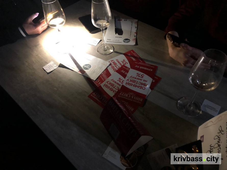 Коли криворізькі жінки об’єднуються — народжується енергія: вечір жіночої сили завдяки інтелектуальній грі  Backstage