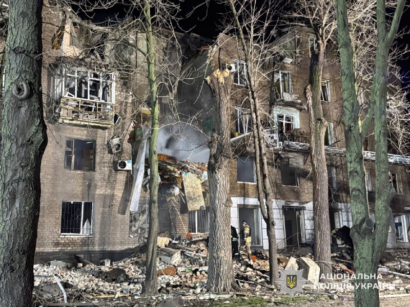 Росія вдарила "Іскандерами" по житлових будинках Кривого Рогу: є загиблі та поранені
