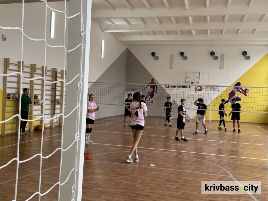 Завдяки Метінвесту у ліцеї Широківської громади на Криворіжжі оновили спортивний зал