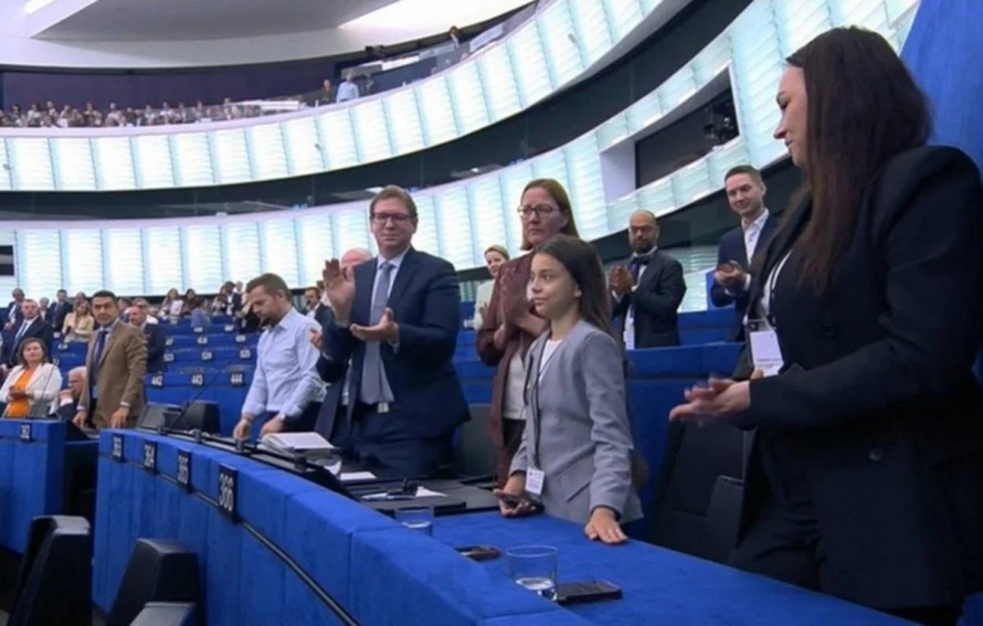Урсула фон дер Ляєн розповіла Європарламенту про Сашу Паскаль та її «Танець свободи»