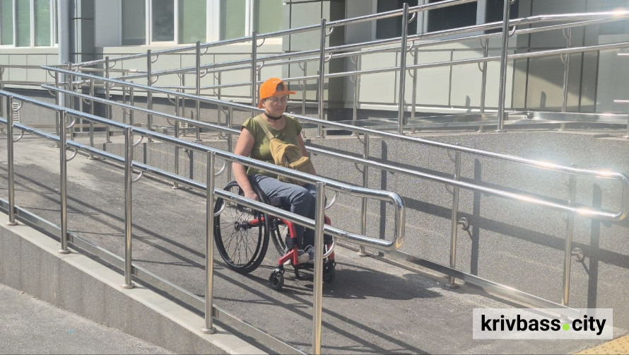 Чи можна вважати Кривий Ріг безбар'єрним: результати опитування містян