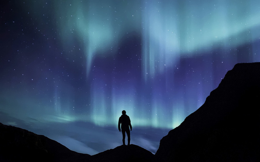 Як Сонце створює північне сяйво над Землею