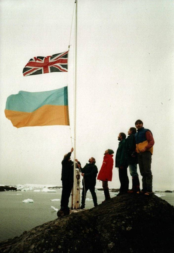 30 років на крижаному континенті: як Україна отримала свою станцію в Антарктиці