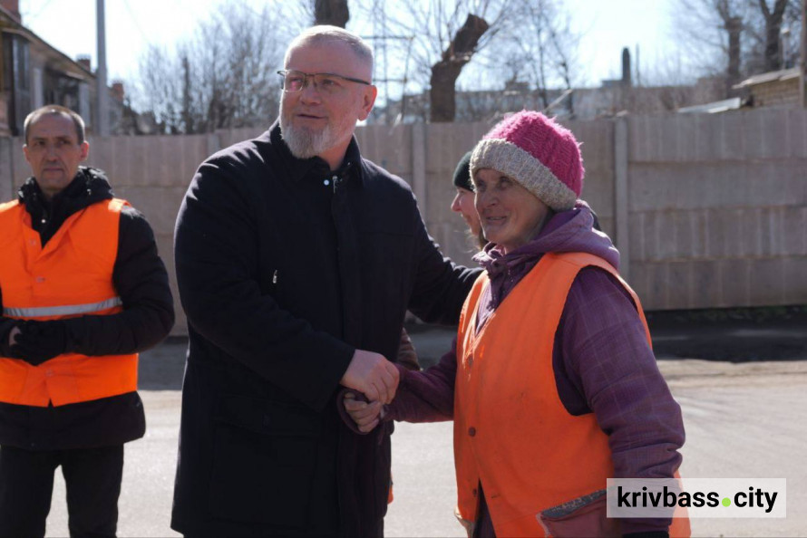 Сотні пошкоджених будинків: як відновлюють житло криворіжців після обстрілів