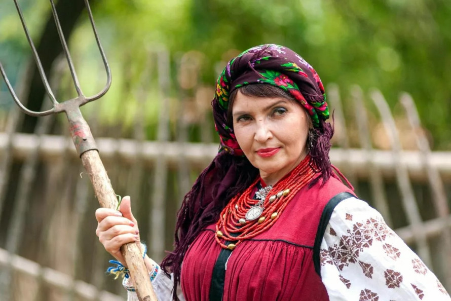 Як боротися з бур’янами без гербіцидів: несподіваний спосіб з картоном