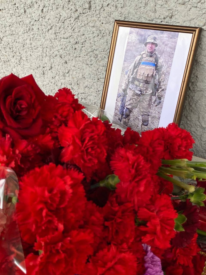 У Кривому Розі відкрили меморіал на честь полеглого Захисника Руслана Цаля