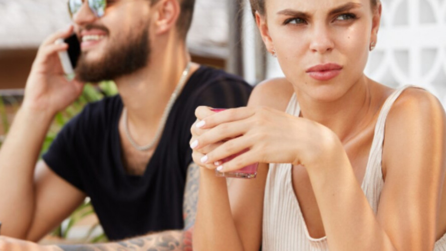 Токсичні слова любові: як розпізнати маніпулятора на ранньому етапі