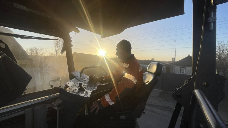 На Дніпропетровщині триває сезон дорожніх робіт: які траси ремонтують у березні