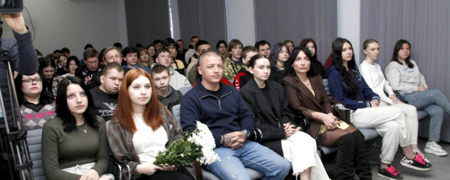 Герой України Андрій Скібін відвідав рідний Кривий Ріг і поспілкувався з молоддю