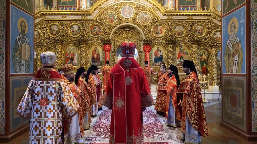 Чи можна молитися за нехрещених і самогубців на Радоницю