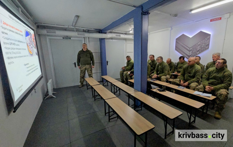 Від Abrams до Hawk: як Метінвест створює захист для техніки та укриття на передовій – COO Групи Олександр Мироненко для Прямого каналу