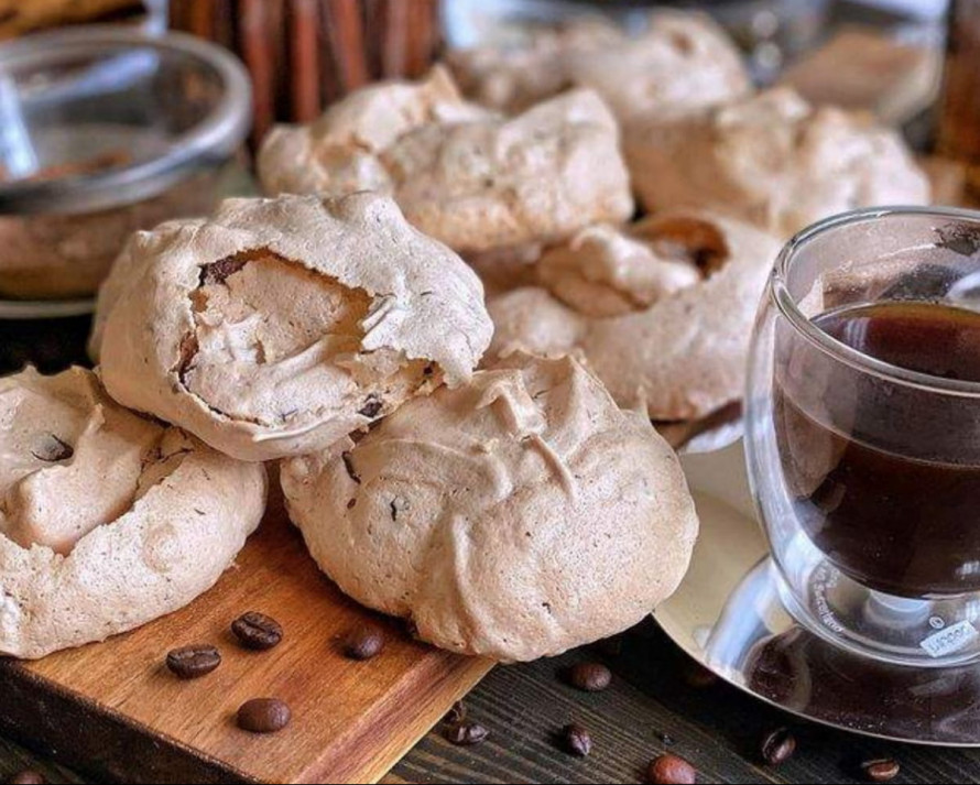 Що приготувати з білків: простий рецепт ароматного печива