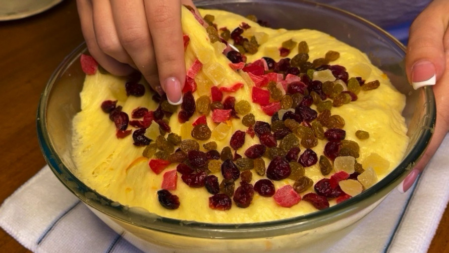 Як спекти ідеальну паску без замішування: покроковий рецепт
