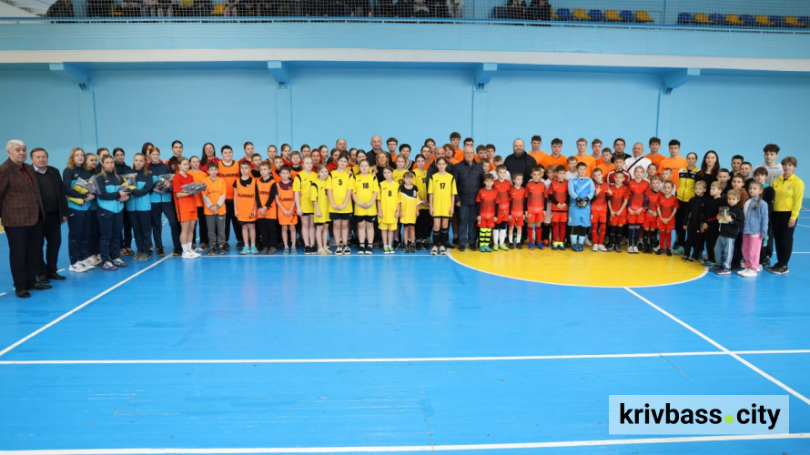 Роботи тривали три роки: у Кривому Розі після капремонту відкрили спортивну залу в ДЮСШ №4