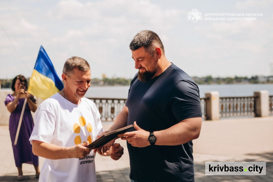 На Дніпропетровщині відбувся перший автопробіг безбар'єрності в Україні: подробиці заходу (ФОТО)