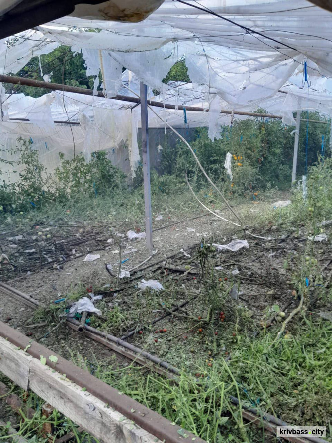 Дніпропетровщина пережила нову хвилю атак: двоє загиблих, пожежі та руйнування