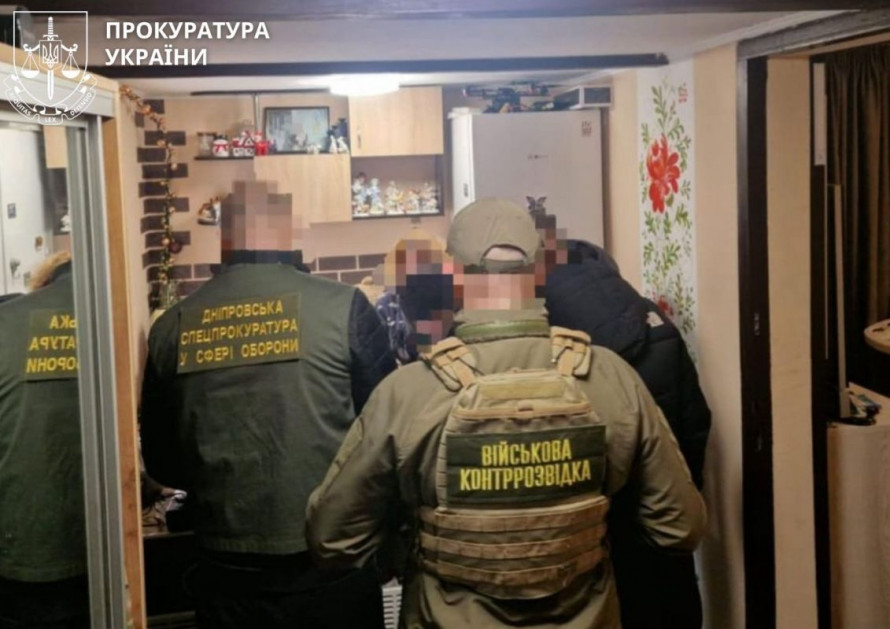 На Дніпропетровщині військові та цивільні спільники розікрали 14 млн грн на фортифікаціях: деталі