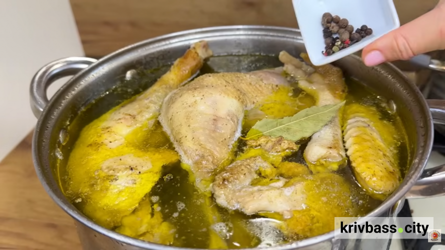 Секрети ідеального холодцю: чистий бульйон і насичений смак